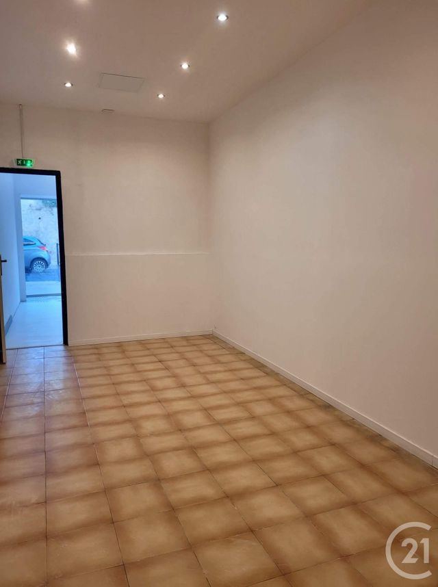 Afficher la photo en grand commerce à louer - 45.42 m2 - PIGNAN - 34 - LANGUEDOC-ROUSSILLON - Century 21 Védas Immo