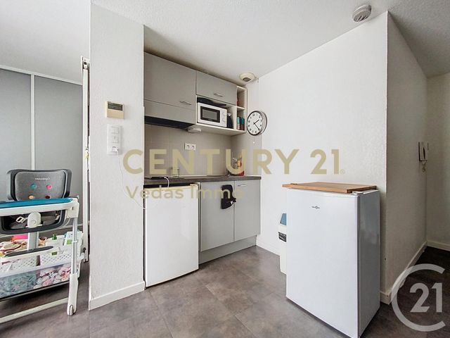Afficher la photo en grand Appartement F2 à vendre - 2 pièces - 36.9 m2 - ST JEAN DE VEDAS - 34 - LANGUEDOC-ROUSSILLON - Century 21 Védas Immo