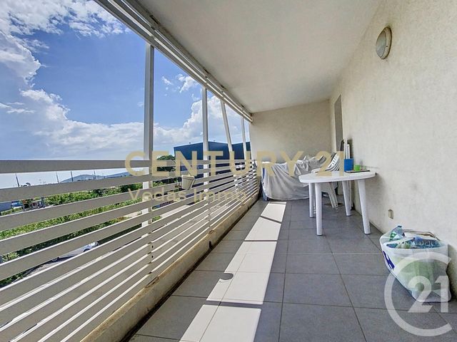 Afficher la photo en grand Appartement F2 à vendre - 2 pièces - 36.9 m2 - ST JEAN DE VEDAS - 34 - LANGUEDOC-ROUSSILLON - Century 21 Védas Immo