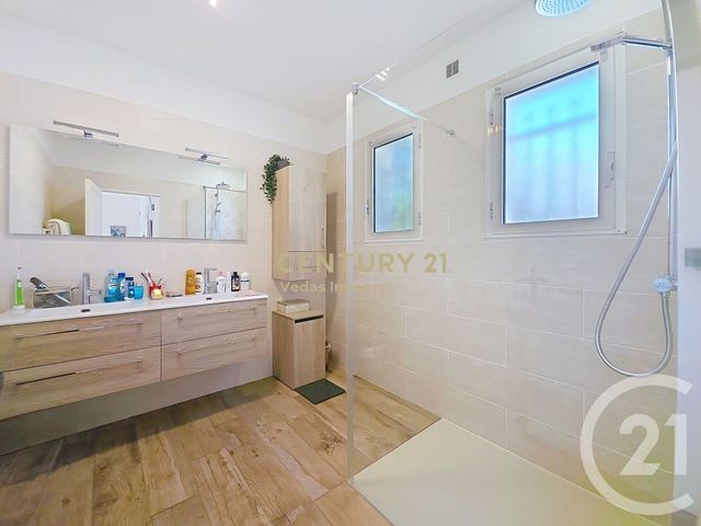 maison à vendre - 5 pièces - 131.53 m2 - ST JEAN DE VEDAS - 34 - LANGUEDOC-ROUSSILLON - Century 21 Védas Immo