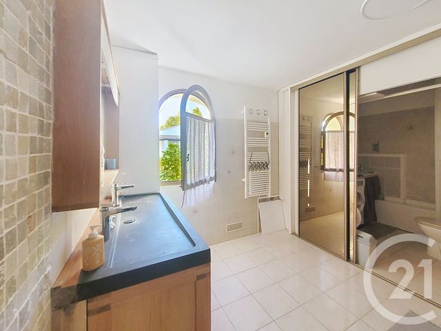 Appartement F4 à louer - 4 pièces - 103.46 m2 - MONTPELLIER - 34 - LANGUEDOC-ROUSSILLON - Century 21 Védas Immo