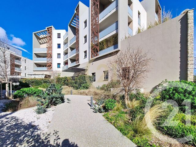 Appartement F4 à vendre - 4 pièces - 85.6 m2 - ST JEAN DE VEDAS - 34 - LANGUEDOC-ROUSSILLON - Century 21 Védas Immo