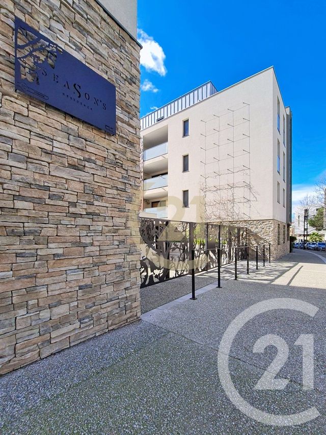 Appartement F4 à vendre - 4 pièces - 85.6 m2 - ST JEAN DE VEDAS - 34 - LANGUEDOC-ROUSSILLON - Century 21 Védas Immo