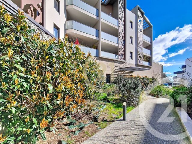 Appartement F4 à vendre - 4 pièces - 85.6 m2 - ST JEAN DE VEDAS - 34 - LANGUEDOC-ROUSSILLON - Century 21 Védas Immo