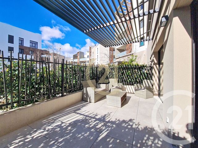 Appartement F4 à vendre - 4 pièces - 85.6 m2 - ST JEAN DE VEDAS - 34 - LANGUEDOC-ROUSSILLON - Century 21 Védas Immo