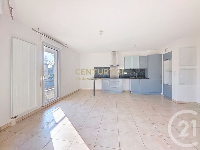 Afficher la photo en grand Appartement F3 à vendre - 3 pièces - 62.95 m2 - ST JEAN DE VEDAS - 34 - LANGUEDOC-ROUSSILLON - Century 21 Védas Immo