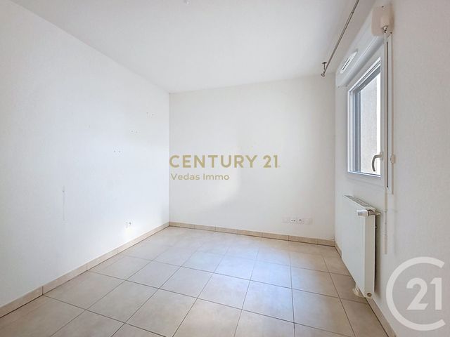 Afficher la photo en grand Appartement F3 à vendre - 3 pièces - 62.95 m2 - ST JEAN DE VEDAS - 34 - LANGUEDOC-ROUSSILLON - Century 21 Védas Immo