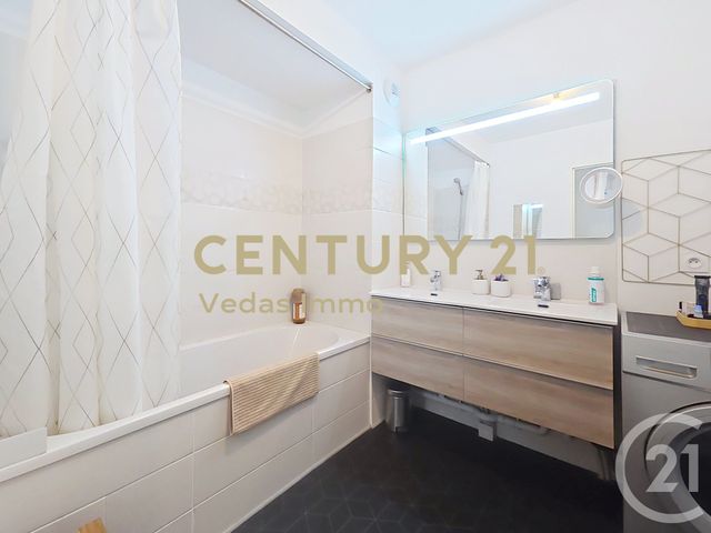 Appartement F3 à vendre - 3 pièces - 69.23 m2 - MONTPELLIER - 34 - LANGUEDOC-ROUSSILLON - Century 21 Védas Immo