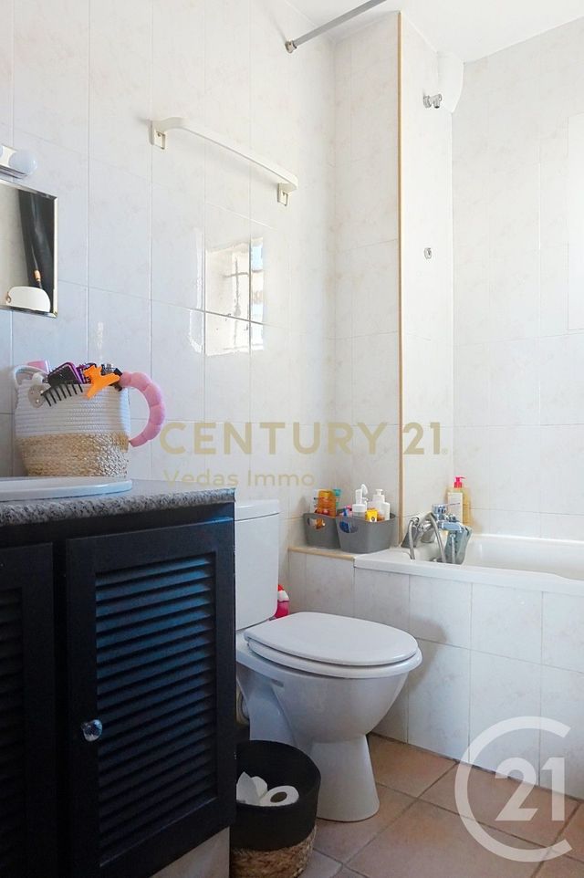 maison à louer - 4 pièces - 67.37 m2 - ST JEAN DE VEDAS - 34 - LANGUEDOC-ROUSSILLON - Century 21 Védas Immo