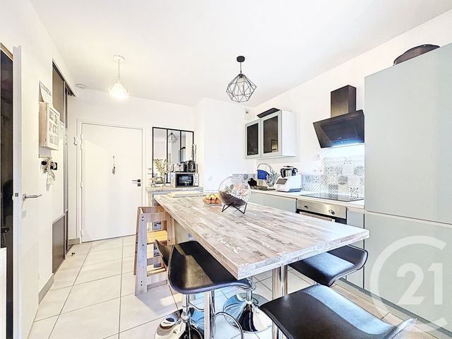 Appartement F2 à vendre - 2 pièces - 45.69 m2 - ST JEAN DE VEDAS - 34 - LANGUEDOC-ROUSSILLON - Century 21 Védas Immo