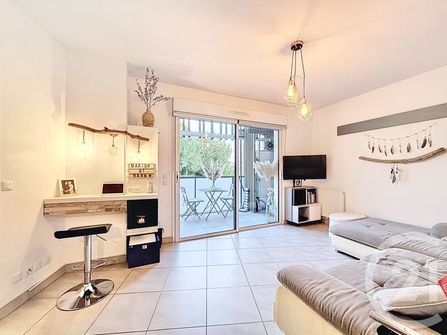 Appartement F2 à vendre - 2 pièces - 45.69 m2 - ST JEAN DE VEDAS - 34 - LANGUEDOC-ROUSSILLON - Century 21 Védas Immo