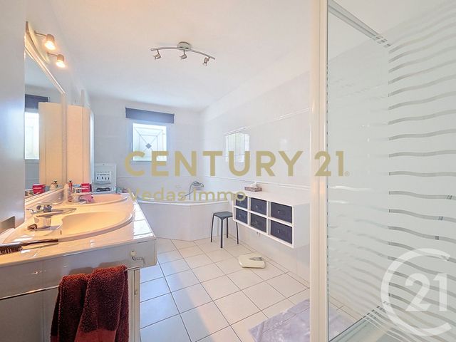 maison à vendre - 5 pièces - 115.91 m2 - SAUSSAN - 34 - LANGUEDOC-ROUSSILLON - Century 21 Védas Immo