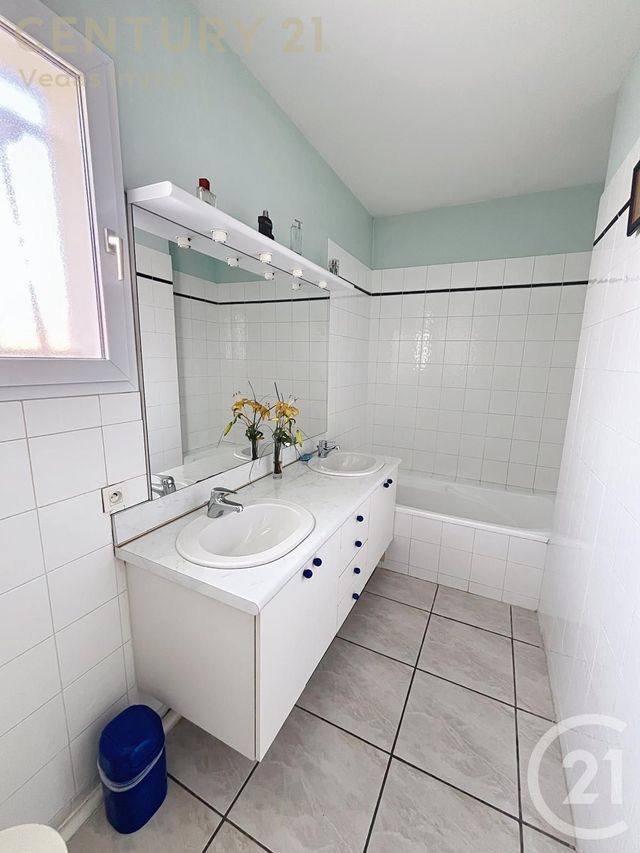 Afficher la photo en grand maison à vendre - 7 pièces - 192.36 m2 - PIGNAN - 34 - LANGUEDOC-ROUSSILLON - Century 21 Védas Immo