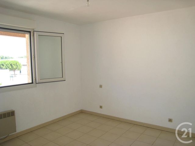 Afficher la photo en grand Appartement F3 à vendre - 3 pièces - 65.0 m2 - MAUGUIO CARNON - 34 - LANGUEDOC-ROUSSILLON - Century 21 Védas Immo