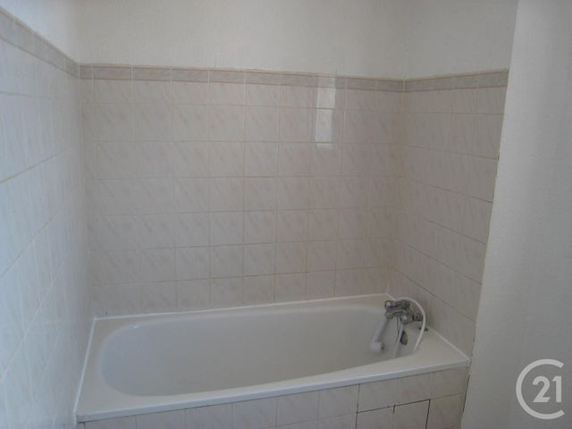 Afficher la photo en grand Appartement F3 à vendre - 3 pièces - 65.0 m2 - MAUGUIO CARNON - 34 - LANGUEDOC-ROUSSILLON - Century 21 Védas Immo