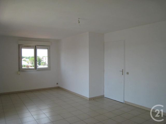 Afficher la photo en grand Appartement F3 à vendre - 3 pièces - 65.0 m2 - MAUGUIO CARNON - 34 - LANGUEDOC-ROUSSILLON - Century 21 Védas Immo