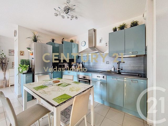 Appartement F3 à vendre - 3 pièces - 68.1 m2 - JUVIGNAC - 34 - LANGUEDOC-ROUSSILLON - Century 21 Védas Immo