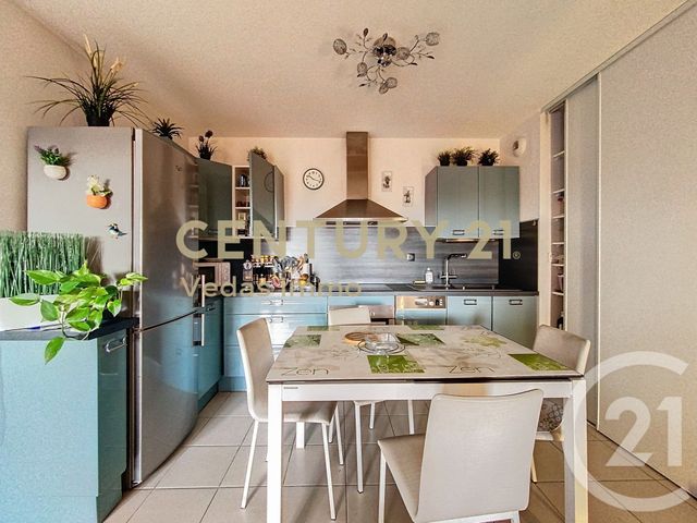 Appartement F3 à vendre - 3 pièces - 68.1 m2 - JUVIGNAC - 34 - LANGUEDOC-ROUSSILLON - Century 21 Védas Immo