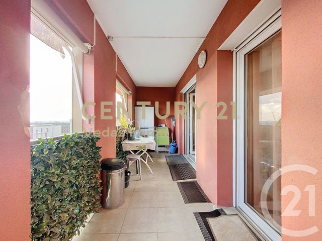 Appartement F3 à vendre - 3 pièces - 68.1 m2 - JUVIGNAC - 34 - LANGUEDOC-ROUSSILLON - Century 21 Védas Immo