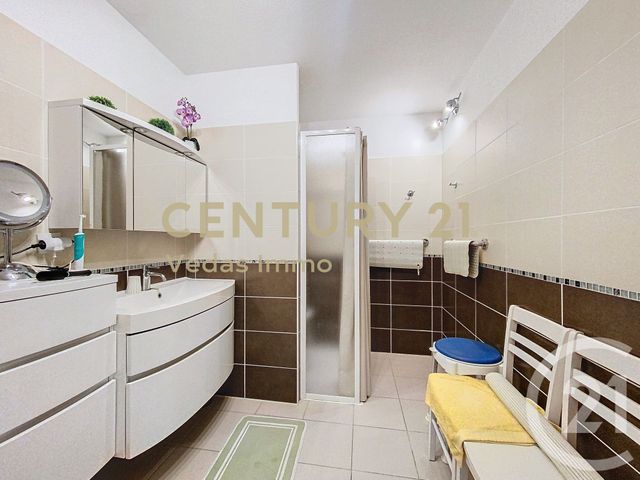 Appartement F3 à vendre - 3 pièces - 68.1 m2 - JUVIGNAC - 34 - LANGUEDOC-ROUSSILLON - Century 21 Védas Immo