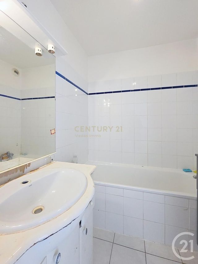 Afficher la photo en grand Appartement F3 à vendre - 3 pièces - 55.02 m2 - MONTPELLIER - 34 - LANGUEDOC-ROUSSILLON - Century 21 Védas Immo