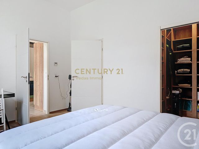 Afficher la photo en grand Appartement F3 à vendre - 3 pièces - 88.43 m2 - PIGNAN - 34 - LANGUEDOC-ROUSSILLON - Century 21 Védas Immo