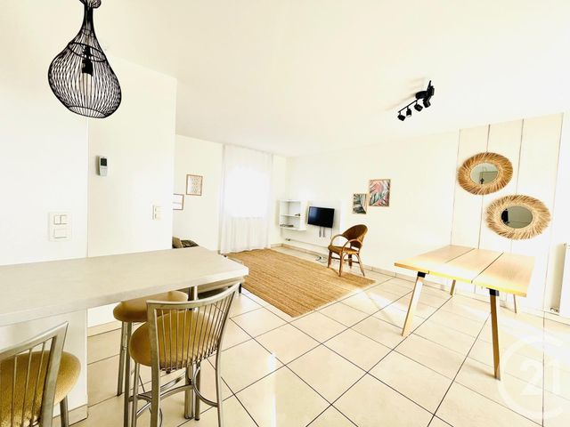 Appartement F3 à louer - 3 pièces - 61.67 m2 - VILLENEUVE LES MAGUELONE - 34 - LANGUEDOC-ROUSSILLON - Century 21 Védas Immo