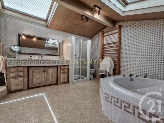 maison à vendre - 5 pièces - 233.0 m2 - ST JEAN DE VEDAS - 34 - LANGUEDOC-ROUSSILLON - Century 21 Védas Immo