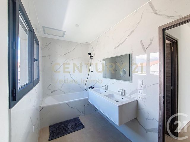 maison à vendre - 5 pièces - 133.0 m2 - ST BRES - 34 - LANGUEDOC-ROUSSILLON - Century 21 Védas Immo