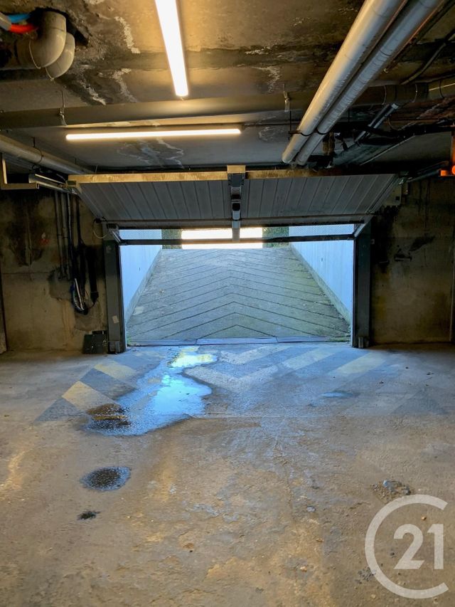 Afficher la photo en grand parking à louer - 14.28 m2 - MONTPELLIER - 34 - LANGUEDOC-ROUSSILLON - Century 21 Védas Immo