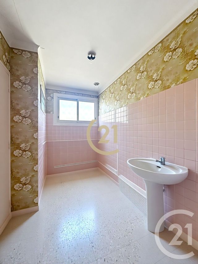 maison à vendre - 5 pièces - 118.0 m2 - ST JEAN DE VEDAS - 34 - LANGUEDOC-ROUSSILLON - Century 21 Védas Immo