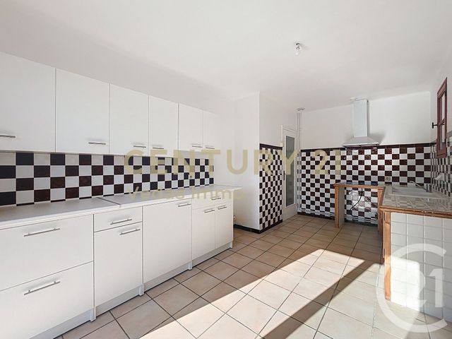 maison à louer - 4 pièces - 105.35 m2 - ST JEAN DE VEDAS - 34 - LANGUEDOC-ROUSSILLON - Century 21 Védas Immo