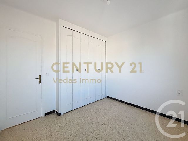 maison à louer - 4 pièces - 105.35 m2 - ST JEAN DE VEDAS - 34 - LANGUEDOC-ROUSSILLON - Century 21 Védas Immo