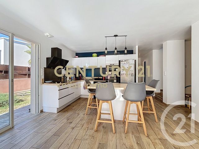 maison à vendre - 5 pièces - 106.0 m2 - ST JEAN DE VEDAS - 34 - LANGUEDOC-ROUSSILLON - Century 21 Védas Immo