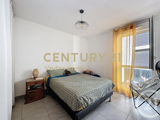 Appartement F3 à vendre - 3 pièces - 64.6 m2 - ST JEAN DE VEDAS - 34 - LANGUEDOC-ROUSSILLON - Century 21 Védas Immo