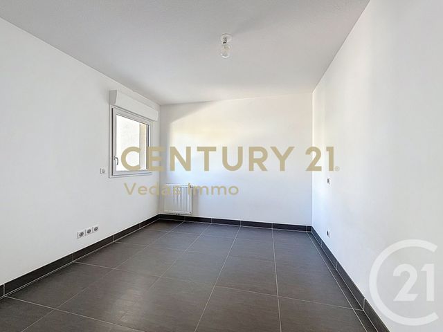 Appartement F3 à vendre - 3 pièces - 60.88 m2 - ST JEAN DE VEDAS - 34 - LANGUEDOC-ROUSSILLON - Century 21 Védas Immo
