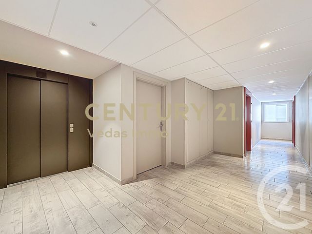 Appartement F3 à vendre - 3 pièces - 60.88 m2 - ST JEAN DE VEDAS - 34 - LANGUEDOC-ROUSSILLON - Century 21 Védas Immo