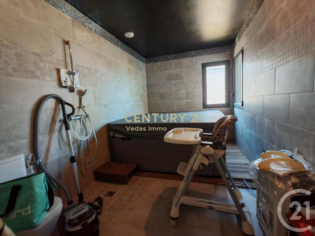 maison à vendre - 9 pièces - 250.21 m2 - JUVIGNAC - 34 - LANGUEDOC-ROUSSILLON - Century 21 Védas Immo