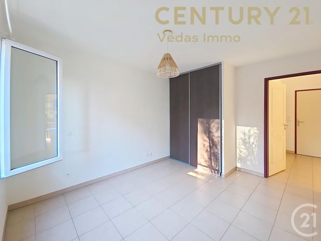 Appartement F2 à vendre - 2 pièces - 40.0 m2 - JUVIGNAC - 34 - LANGUEDOC-ROUSSILLON - Century 21 Védas Immo