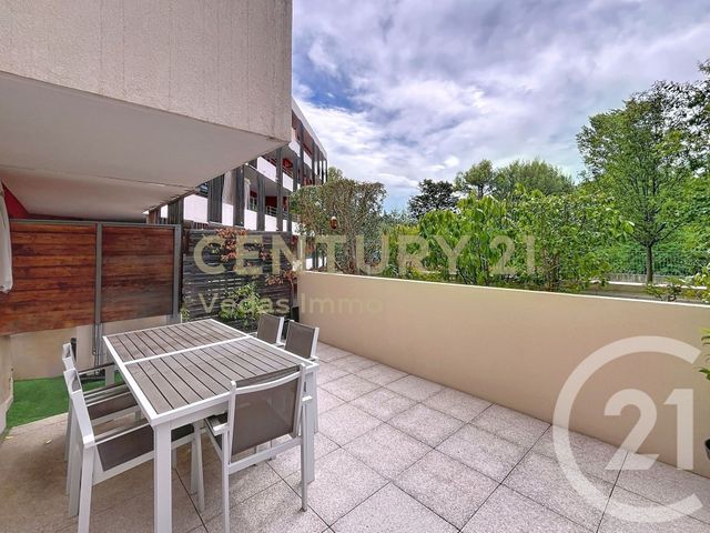 Afficher la photo en grand Appartement F3 à vendre - 3 pièces - 74.35 m2 - JUVIGNAC - 34 - LANGUEDOC-ROUSSILLON - Century 21 Védas Immo