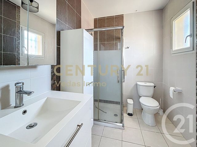 maison à louer - 6 pièces - 189.36 m2 - JUVIGNAC - 34 - LANGUEDOC-ROUSSILLON - Century 21 Védas Immo