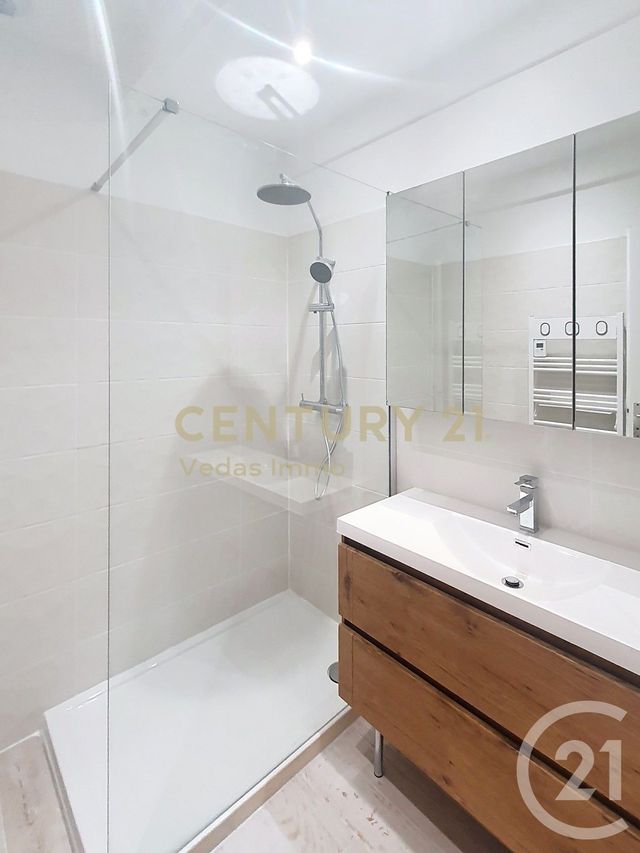 maison à louer - 5 pièces - 101.5 m2 - PIGNAN - 34 - LANGUEDOC-ROUSSILLON - Century 21 Védas Immo