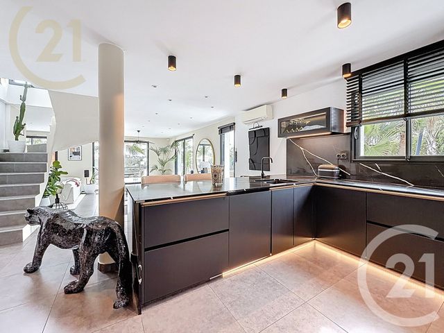 maison à vendre - 5 pièces - 160.0 m2 - JUVIGNAC - 34 - LANGUEDOC-ROUSSILLON - Century 21 Védas Immo