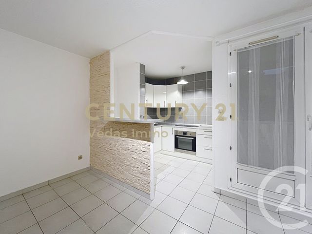 Appartement F2 à louer - 2 pièces - 46.28 m2 - MONTPELLIER - 34 - LANGUEDOC-ROUSSILLON - Century 21 Védas Immo