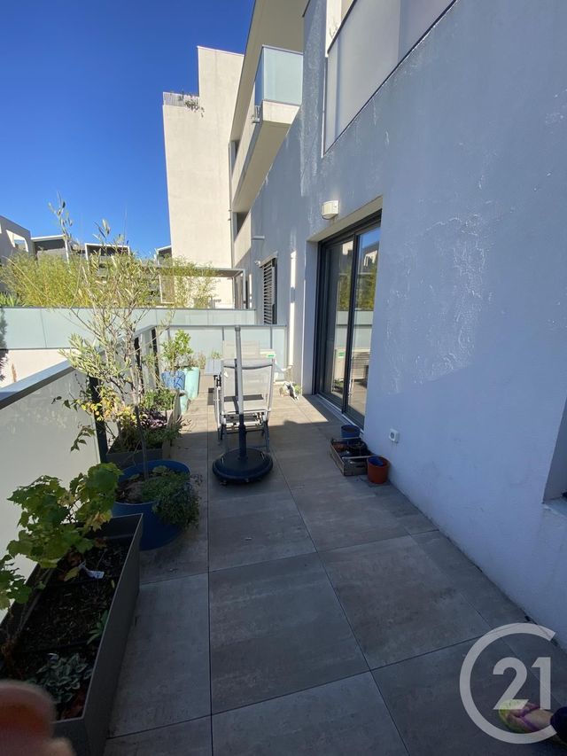 Appartement F2 à louer - 2 pièces - 39.9 m2 - ST JEAN DE VEDAS - 34 - LANGUEDOC-ROUSSILLON - Century 21 Védas Immo