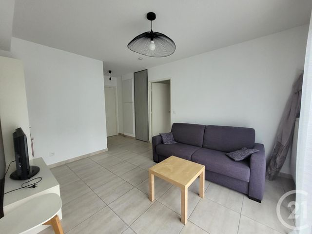 Appartement F2 à louer - 2 pièces - 39.9 m2 - ST JEAN DE VEDAS - 34 - LANGUEDOC-ROUSSILLON - Century 21 Védas Immo