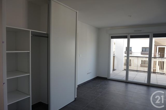 Appartement F2 à louer - 2 pièces - 41.8 m2 - ST JEAN DE VEDAS - 34 - LANGUEDOC-ROUSSILLON - Century 21 Védas Immo