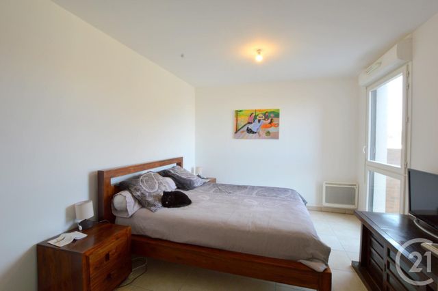 Appartement F4 à vendre - 4 pièces - 82.34 m2 - ST JEAN DE VEDAS - 34 - LANGUEDOC-ROUSSILLON - Century 21 Védas Immo