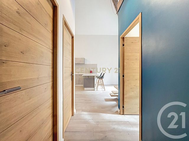Appartement F2 à vendre - 2 pièces - 55.0 m2 - POUSSAN - 34 - LANGUEDOC-ROUSSILLON - Century 21 Védas Immo