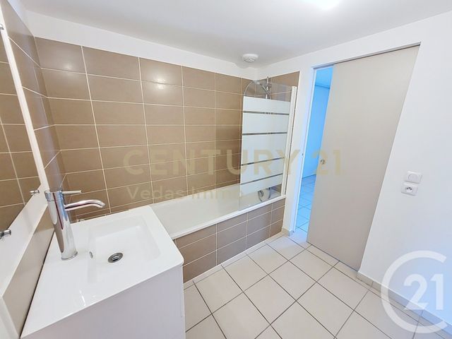 Appartement F3 à louer - 3 pièces - 55.2 m2 - MONTPELLIER - 34 - LANGUEDOC-ROUSSILLON - Century 21 Védas Immo
